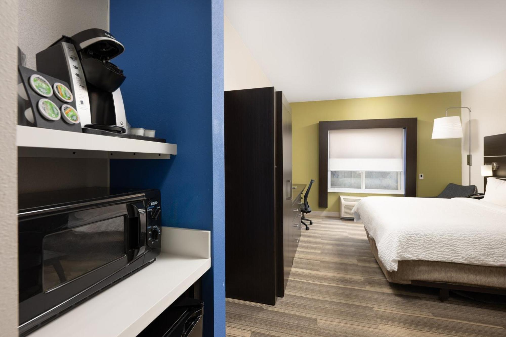 Holiday Inn Express & Suites Chattanooga-Hixson By Ihg Exterior photo